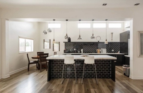 West Los Angeles House | Tranquility in Prime Location w Private Pool