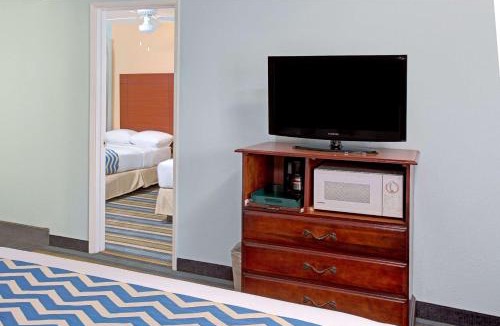 Bishop Hotel | Travelodge by Wyndham Bishop