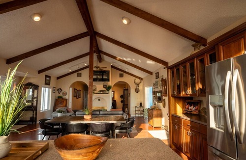 Alpine House | Triangle Ranch - Private West Texas Retreat