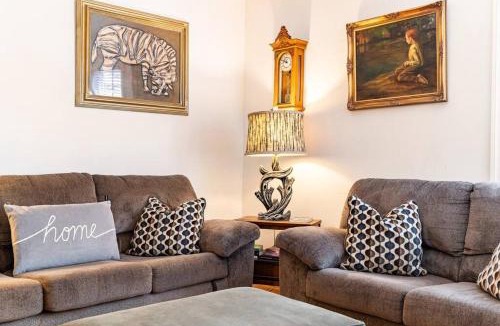Golden Hill Apartment | Tropical Oasis Near Zoo, Petco & Downtown