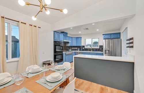 North Las Vegas House | Tropicana 5 Bd X 3 Bth 6 Bds