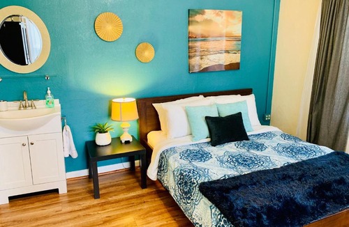 Cortez Hill House | True blue suite downtown San Diego