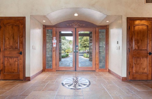 Bonsall House | Tuscan Views with Country Vibes