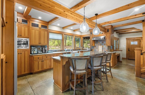 Ponderosa Palisades House | Twin Pine Retreat - Hot Tub + close to Sawtooth Trail