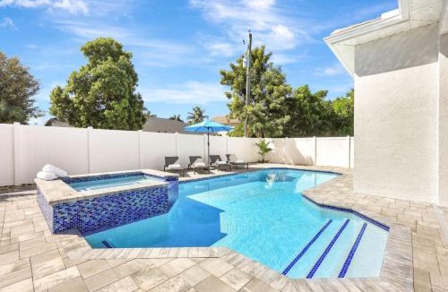 Naples Park House | Twin Tides 2 Side-by-Side Homes w/Pools + Spas