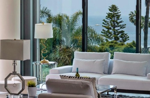 Downtown Apartment | Two Bedroom Oceanfront Retreat with Panoramic View