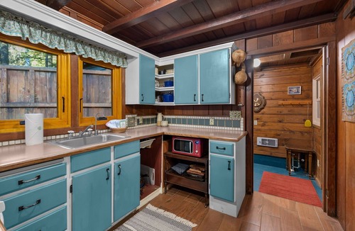 Brightwood Cabin | Two charming Creekside cabins: perfect for travelers needing extra privacy.