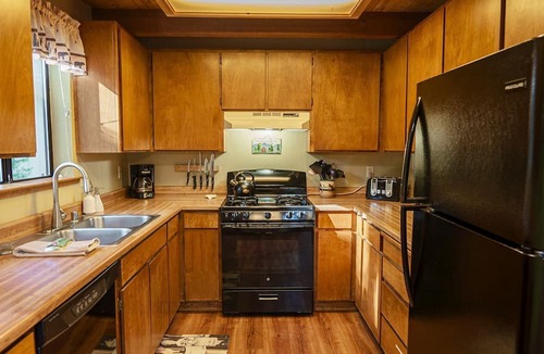 Dorrington Cabin | Two Incredible Cabins for a Memorable Family Getaway in Dorrington, California