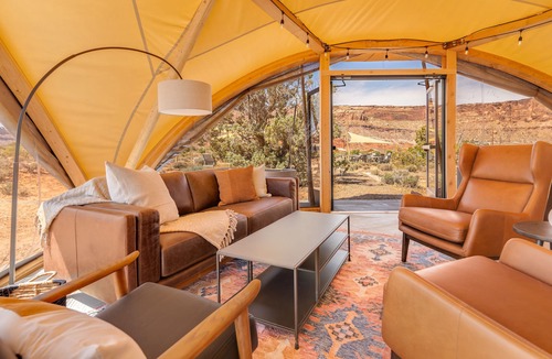 Moab Cabin | Under Canvas Moab
