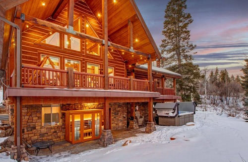 Tollgate Canyon Cabin | Unforgotten Utopia in Tollgate Canyon hosted by Nestique