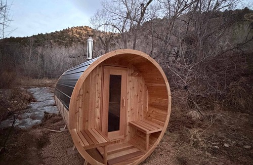 Glendale House | Unique Dome near national parks. Hot Tub, Sauna.