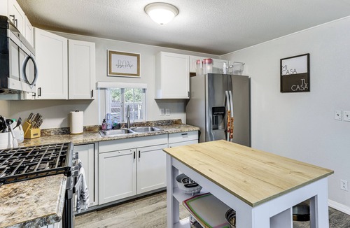 Holiday Shores House | Updated Escape w/Game Room 1 Block to River!