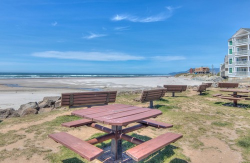Rockaway Beach Condo | Updated Oceanfront Two-Bedroom Brings You Panoramic Rockaway Beach Views!