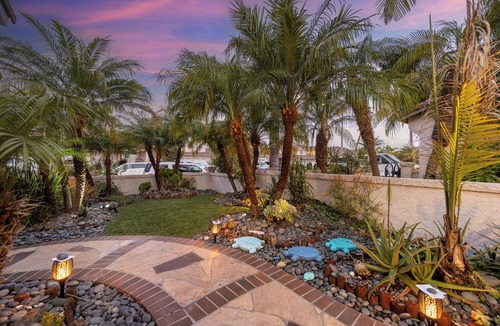 Vista House | Upgraded 4BR Home w/Hot Tub, Gym & Great Backyard Close to Beaches