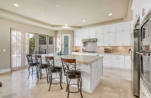 Garden Grove House | Upscale 4BR GardenGrove Retreat By Disneyland & The Beach