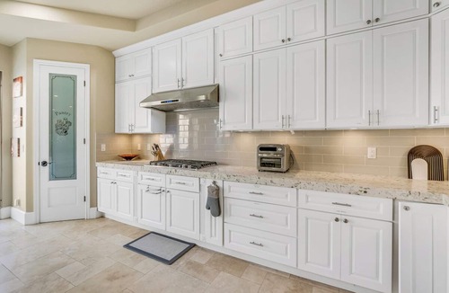 Garden Grove House | Upscale 4BR GardenGrove Retreat By Disneyland & The Beach
