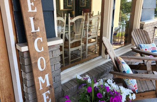 Fort Lewis House | Urban Lakeside Lodge