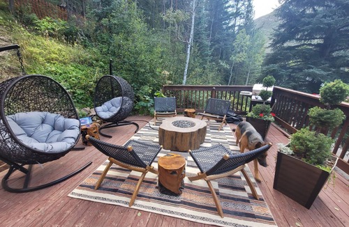 Intermountain House | Vail Getaway for 2 King Bed Dog Friendly!