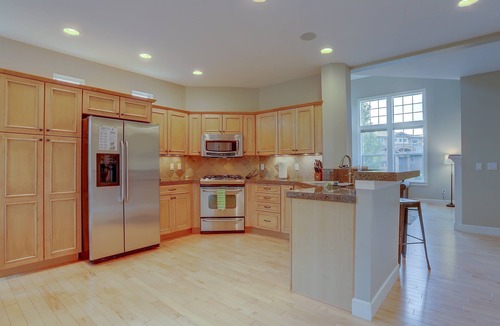 Southern Crossing House | Vantage Point - Hot Tub, Updated, Outdoor Spaces, Steps to Old Mill and River