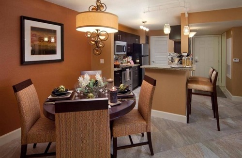 Las Vegas Hotel | Vegas Strip Getaway: Full Kitchen, Walkable Location, Modern Comfort & Amenities
