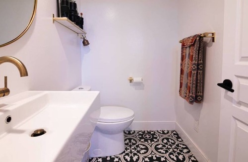 Venice House | Venice Beach Home w/ 20 ft Ceiling, Rooftop Deck & 1 Block from Beach!