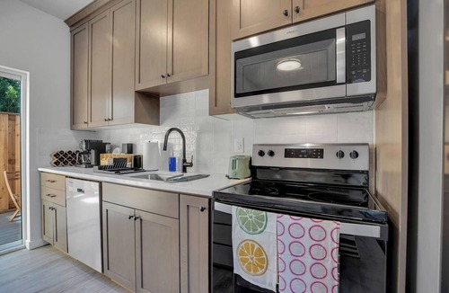 Concordia Apartment | Vibrant 1BR Duplex Near Alberta Arts District
