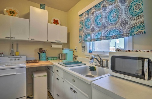Prescott Cottage | Vibrant Prescott Cottage w/Private Backyard!