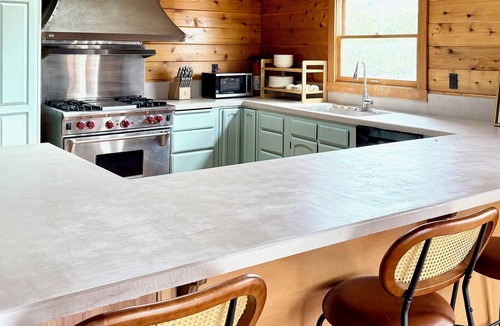 Calistoga House | Views galore, pool, nearby wineries and restaurants
