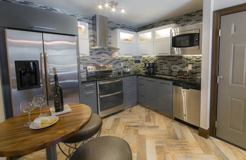 Las Vegas Villa | Villa ∙ 1 bedroom ∙ 2 guests
