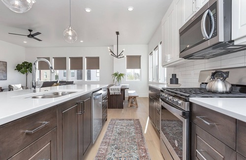 Bloomington Condo | Villa 19 -Luxury Villa Pool and Hot Tub, Pickleball