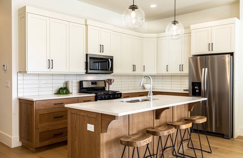 Bloomington House | Villa #27 At Bloomington Country Club 4 Bedroom Townhouse by RedAwning