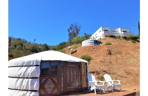 Bonsall House | Villa Bonsall - Yurt #2 (Medium)