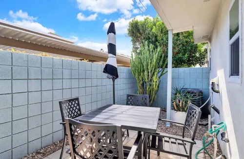 Old Las Palmas Condo | Villa Hermosa Getaway-Walk to Downtown