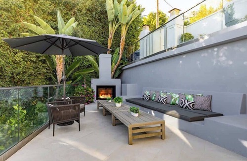 Hollywood Hills West Villa | Villa Lareira