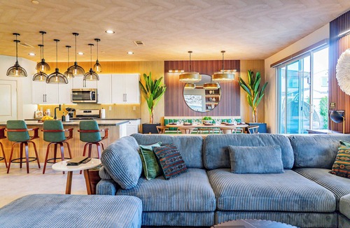 Coachella House | Villa Secreta! 7 BEDROOM SLEEPS 15!