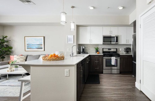 Santa Ana Apartment | Villa Valencia - Free Disney Gift Card!