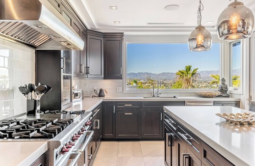 Studio City House | Villa with incredible Views!