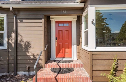 Sequim House | Vintage, Family Friendly, Heart of Sequim