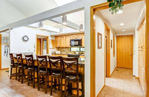 Deer Park House | Vintage mountain home with private hot tub & SHARC access - dogs welcome