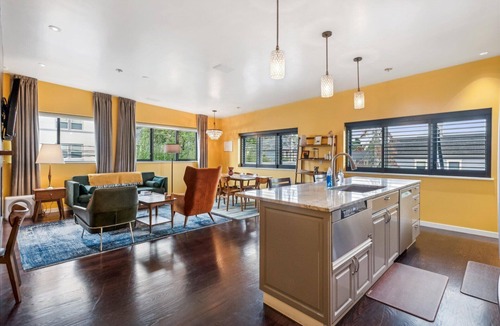 Belmont Hotel | Violet Suites PDX