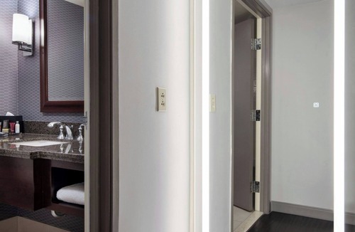 Visalia Hotel | Visalia Marriott at the Convention Center