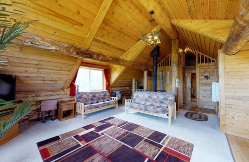 Monticello Resort | W-W: Guest Ranch Group Lodging up to 70!