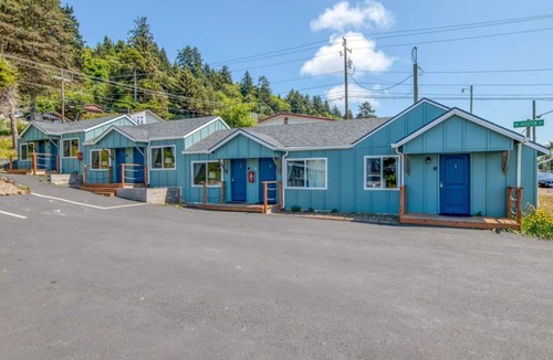 Depoe Bay Apartment | W5 – The Fin - The Whale Inn | Cozy Coastal Studio