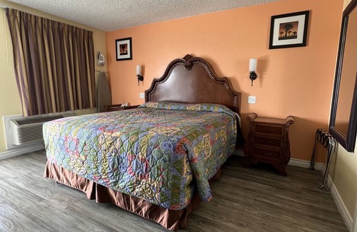 Sunrise Manor Hotel | Walden Motel