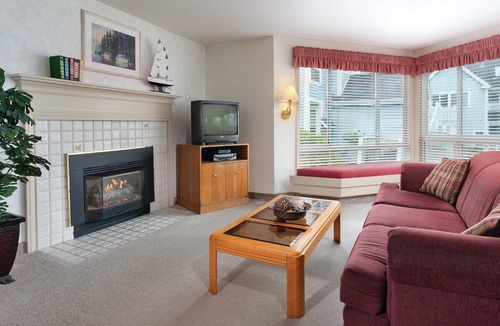 Agate Beach Resort | Walk down to the surf!