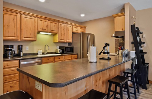 South Snyderville Basin Condo | Walk to Ski — 2BR/2BA Canyons/Park City Condo