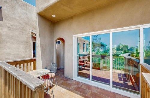 Del Mar Heights House | Walk to Torrey Pines Beach! 'Beachwalk Bungalow'