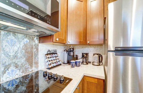West Sedona Cottage | Walk to Trails! Sedona Casita w/Fire Pit & Views