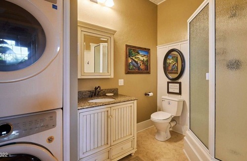 Newport House | Walkable to Beach, Bayfront, Breweries