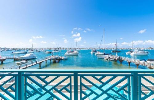 Balboa Island House | Waterfront 6Br Retreat With Bay Views By Beachview Rentals